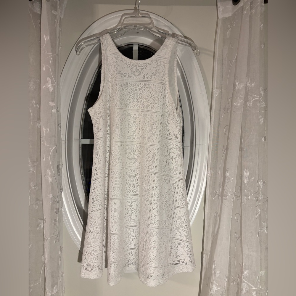 Francesca's White Lace Short Sleeveless Dress - XS